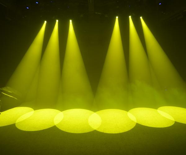Effet d'arc-en-ciel de LED allumant l'école de tache de LED/la lampe principales mobiles faisceau de concert