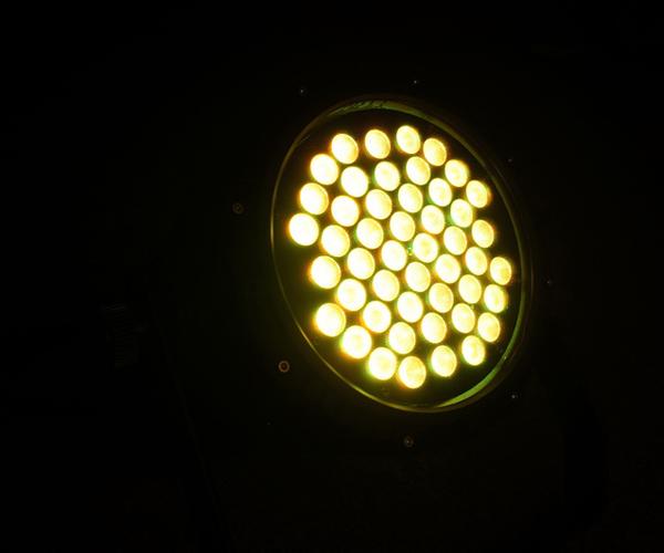 Le pair de DMX 512 RVB DJ LED peut le logement en aluminium des lumières IP33 pour l'éclairage d'étape